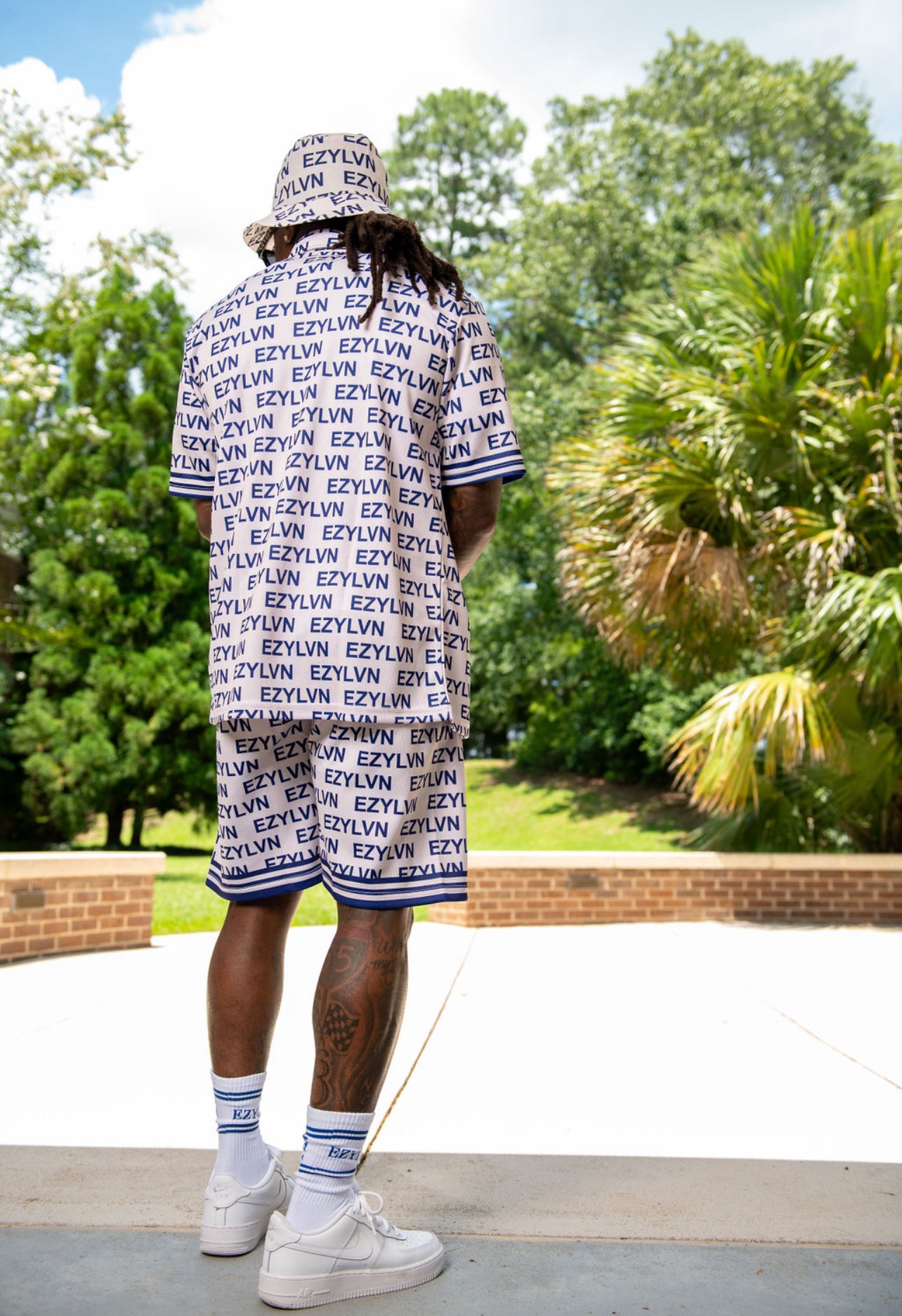 EZY| White/royal “Tropical” set