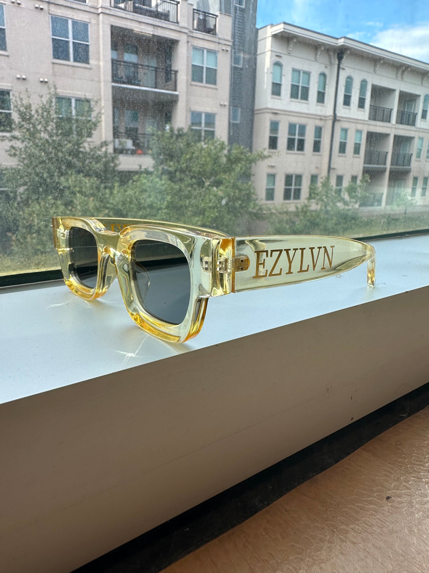 EZY| “Gold” Shades